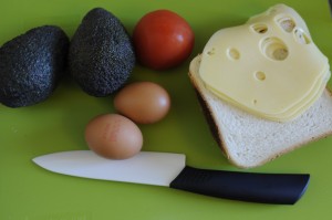 Croque-monsieur : recette à base d’avocat, oeuf, tomates, fromages : ingredients