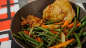 Recette de poêlée de légumes haricots verts carottes oignon by kisoulou